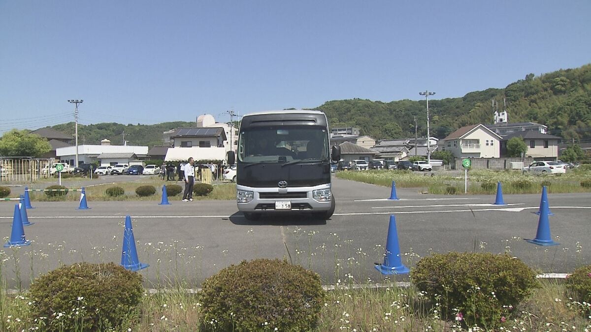 部活送迎の安全講習スタート　教員や保護者が改めて車の安全運転を学ぶ　大分