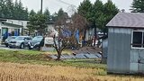 デイサービスの車庫に居座ったクマ1頭捕獲 設置された箱わなに入ったのを確認 秋田・横手市|TBS NEWS DIG