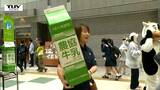 6月1日は”世界牛乳の日” 定めたのは国連機関! 消費拡大を目指し高校生に牛乳プレゼント(山形・山形市) | 山形のニュース│TUYテレビユー山形
