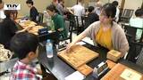 全国から集まった人たちが一斉に将棋の対局！プロ棋士３人による指導対局も　参加者の眼差しは真剣そのもの！（山形・天童市）　|　山形のニュース│TUYテレビユー山形