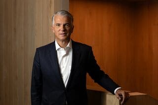 不透明性相次ぐスイスUBS、退任近いはずのCEOに留任待望論-関係者| TBS CROSS DIG with Bloomberg