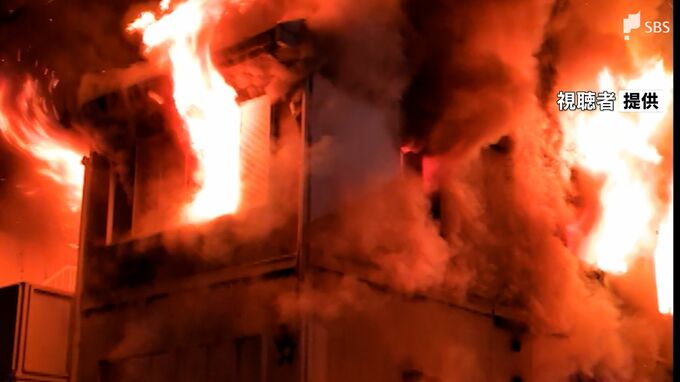 「火が噴出している」未明にアパート1棟を全焼する火事 4人が病院に運ばれる＝浜松市浜名区|TBS NEWS DIG