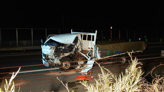 東北道で停車中のトラックに別のトラック追突で50代女性作業員が意識不明の重体　宮城・大崎市|TBS NEWS DIG