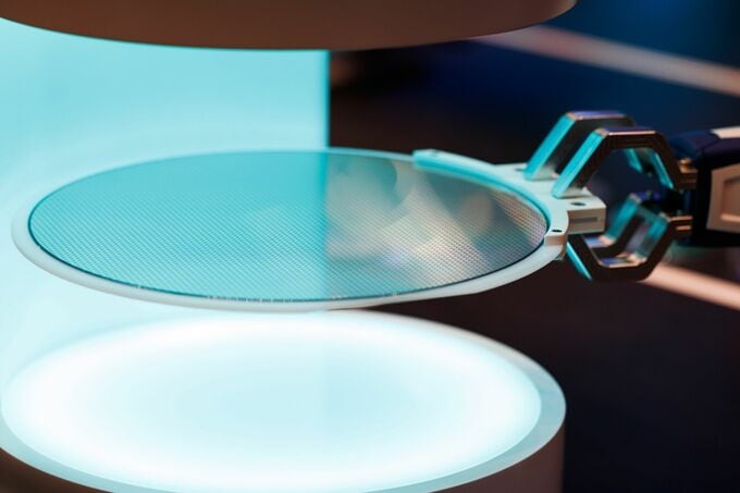 国内半導体やAI分野支援へ、年1兆円程度の予算確保目指す－自民議連