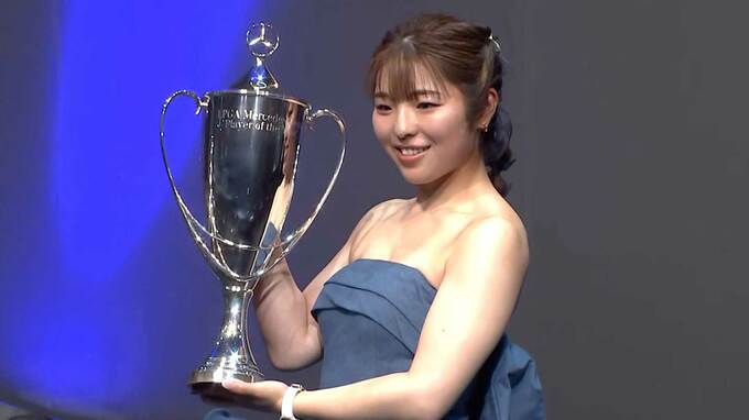 初の年間女王“4冠”佐久間朱莉「思い描いた以上にいいシーズン」も「来年はメジャー制覇」師匠・ジャンボ尾崎に誓う【JLPGAアワード】|TBS NEWS DIG