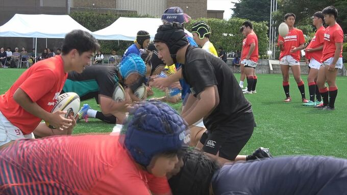 「スポーツの楽しさを感じてくれたら」小中高生のラグビー教室　サントリーサンゴリアスのコーチや選手が指導　山梨　|　山梨のニュース | ＵＴＹテレビ山梨