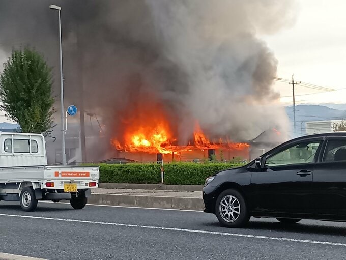 【速報】鳥取市内で火災発生　炎上中　消火活動続く|TBS NEWS DIG