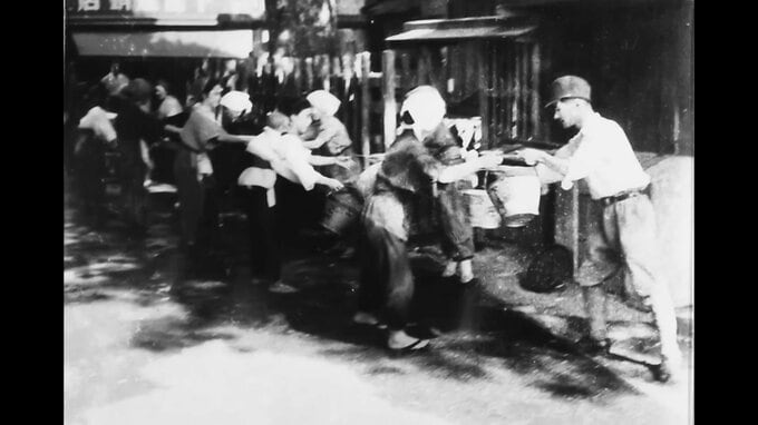 9歳の子ひとり避難、家に残った母　東京大空襲80年「逃げなかった」人たち　防空法と市民に広がった同調圧力　#きおくをつなごう #戦争の記憶|TBS NEWS DIG