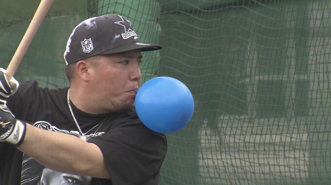 「WBCで最高の結果を」西武 山川選手　商売道具を微調整　|TBS NEWS DIG