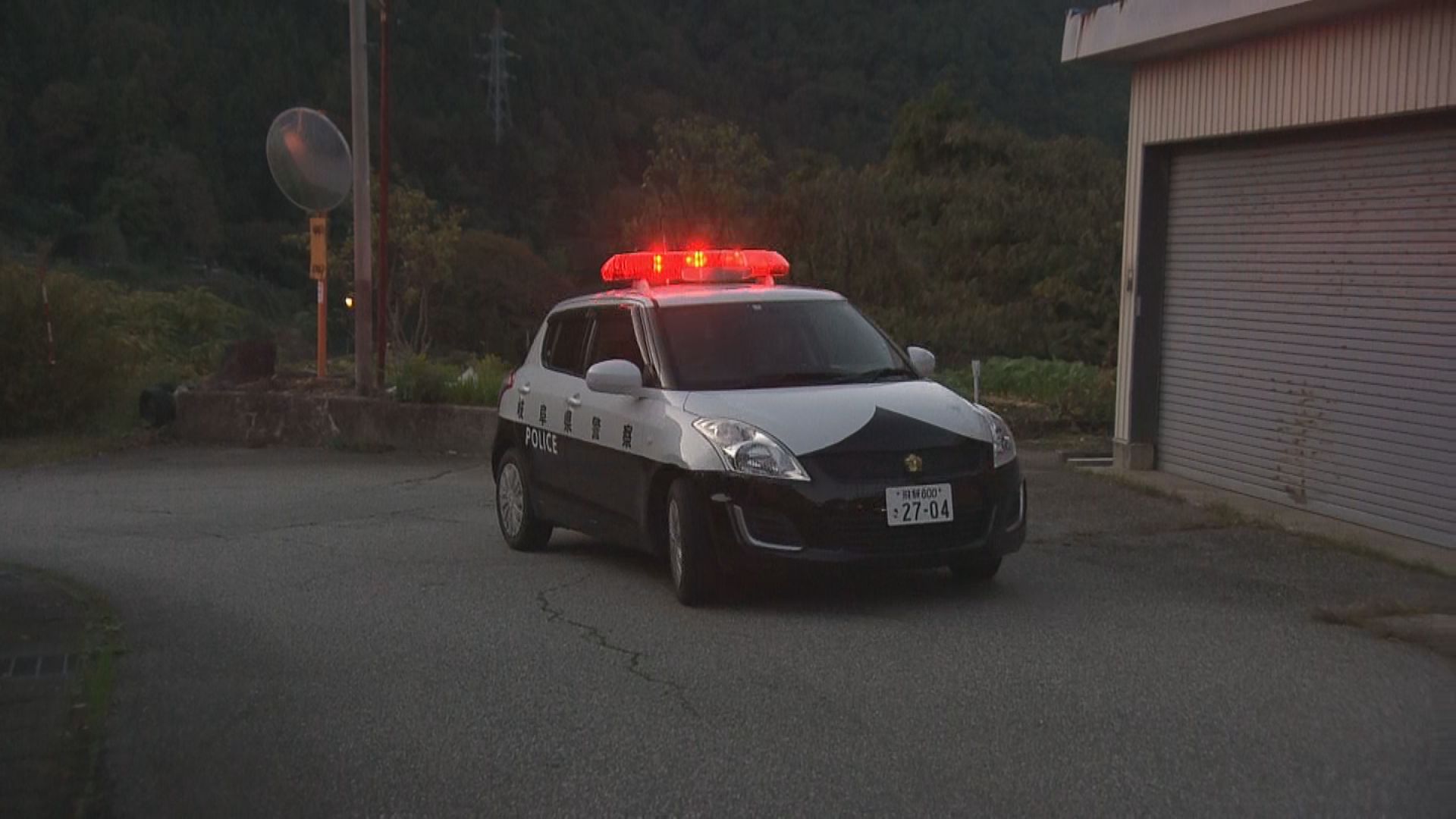 80代の男性がクマに襲われる　頭や太ももにけが　近くの小学校は通学路を変更などの対応