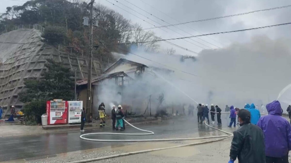 長崎県対馬市で住宅2棟を焼く火事 けが人なし | 長崎のニュース | 天気