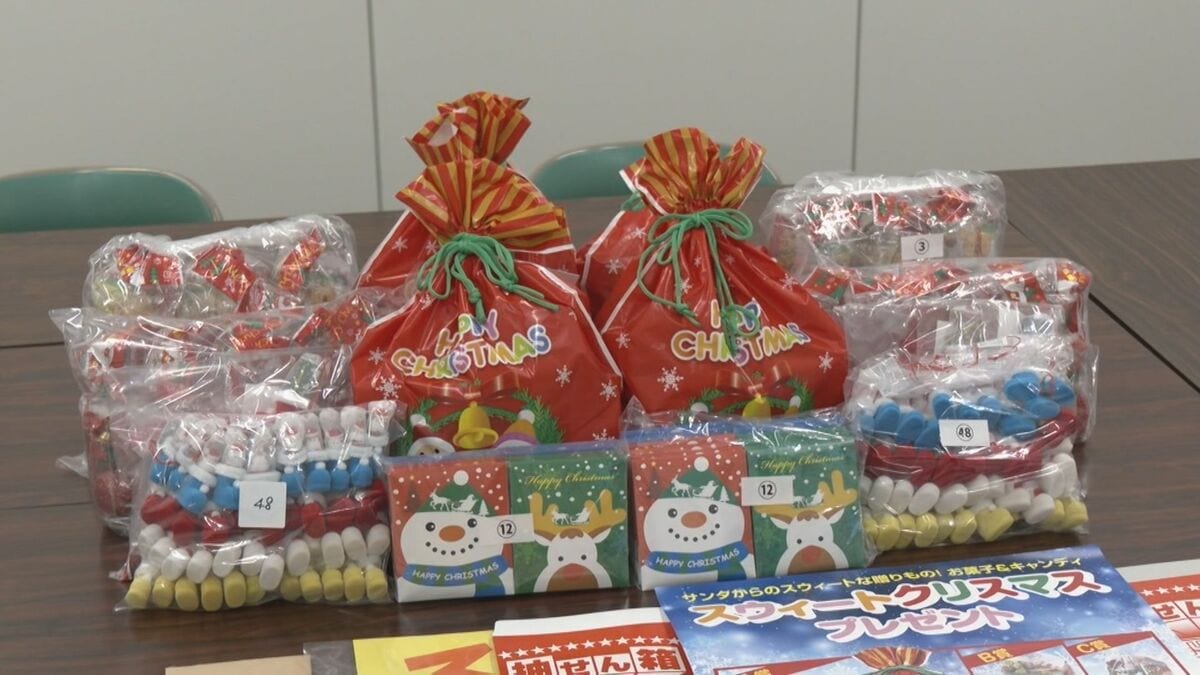 段ボール箱が届いているのを巡回中の警備員が発見 ことしも“星飛雄馬”からプレゼント 160人分のお菓子とマンガ 愛知･岡崎市