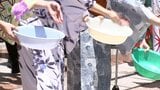 涼を求めて「打ち水大作戦」その効果は…？昔ながらの知恵で暑さをしのぐ【香川】　|　岡山・香川のニュース | 天気 | RSK山陽放送