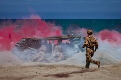 アジアは同盟強化、欧州は脱米国依存－トランプ時代の安保戦略| TBS CROSS DIG with Bloomberg