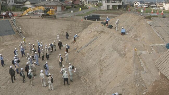 スパっと切られた｢堤防｣の断面⁉ そこには…めったに見られない“かさ上げ”や“補強”の痕跡が 愛知・春日井市の庄内川|TBS NEWS DIG