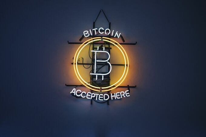 ビットコイン、最高値更新－開票途中でトランプ氏リード伝わる