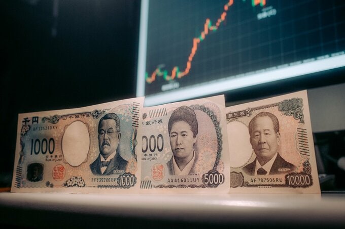 円は対ドルで159円台前半、戦争長期化懸念で米金利上昇－債券下落へ