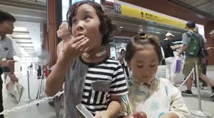 石川県開発の高級ブドウ「ルビーロマン」をＰＲ　金沢駅で試食イベント　|　石川県のニュース｜MRO北陸放送