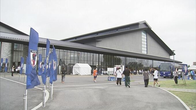島根県で初開催！フットサル代表戦　ブラジルに完敗もサポーター興奮　|　BSSニュース | BSS山陰放送