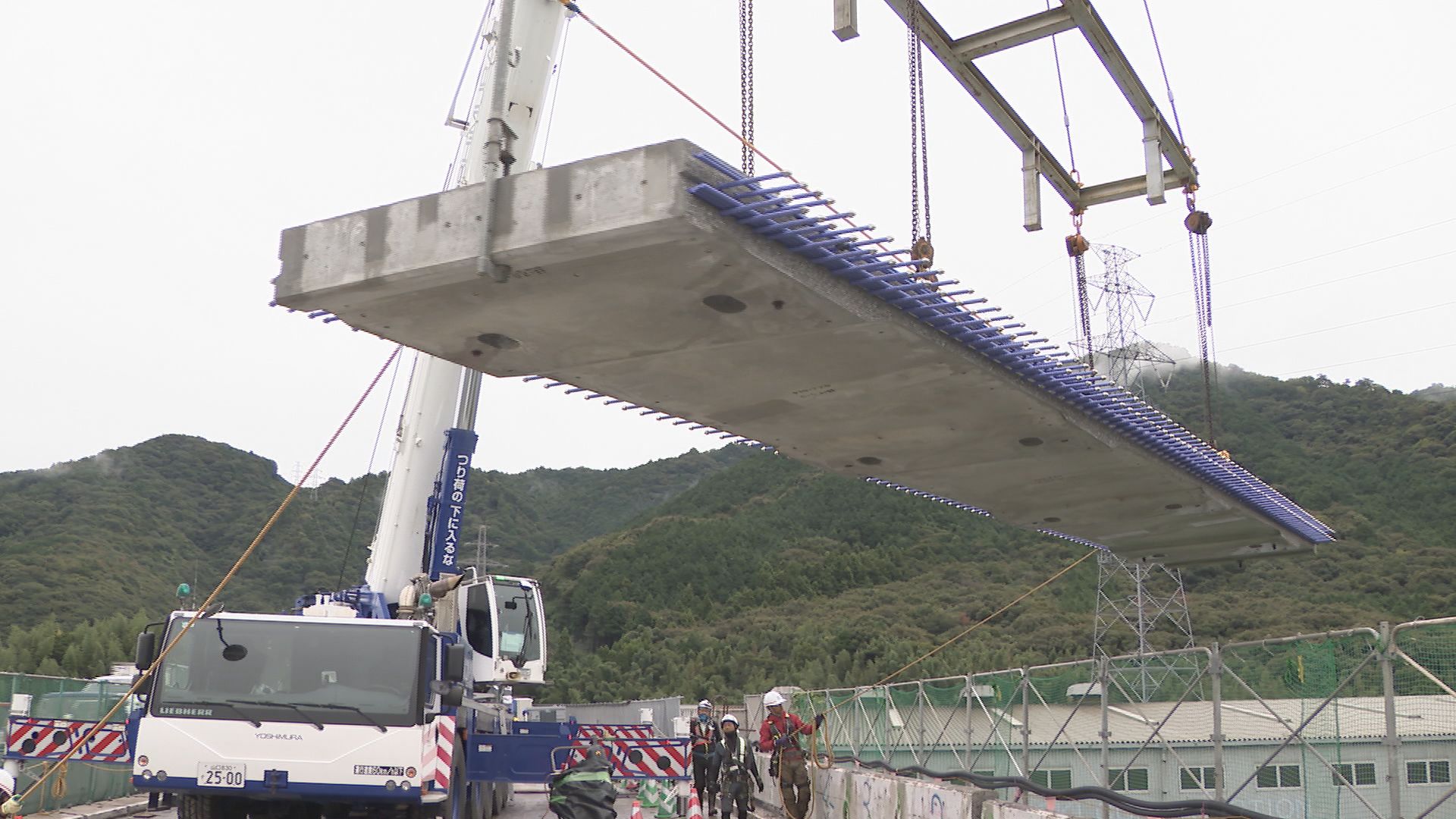 約5割が開通から30年経過…進む「高速道路の