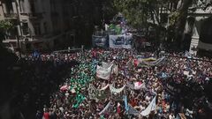 新政権のアルゼンチンでゼネスト　4年ぶり　国営企業民営化など盛り込む法案に抗議| TBS CROSS DIG with Bloomberg