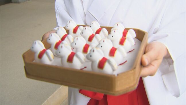 来年もウマくいくように! 熊手や破魔矢など縁起物の頒布始まる 鳥取県米子市の勝田神社|TBS NEWS DIG