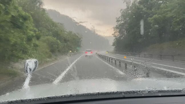 フロントガラスに“ひょう”が…大気非常に不安定 突風、落雷、急な強い雨注意 福島|TBS NEWS DIG
