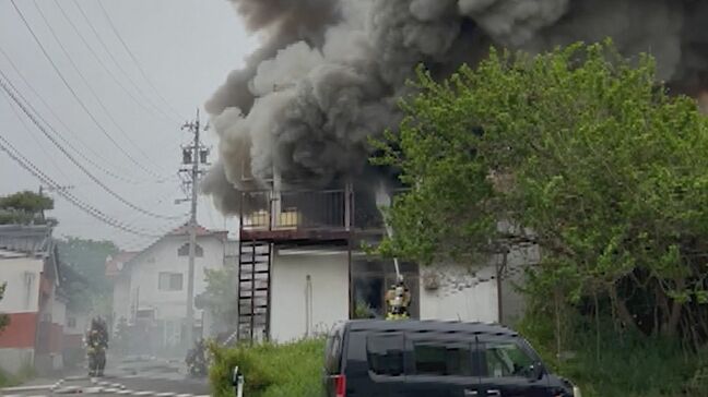 「黒い煙が大量に出ている」佐久市の住宅で火災　住人の80歳男性が死亡　長野|TBS NEWS DIG
