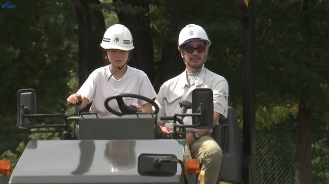 中学生が建設機械の操作を体験　測量用機器、ドローンにも触れるなど建設業への理解深める　盛岡市|TBS NEWS DIG