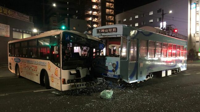 【続報】路面電車と路線バスが衝突しバスの乗客の男性（56）と電車の男性運転士（38）がけが　路面電車は始発から運転【岡山】|TBS NEWS DIG