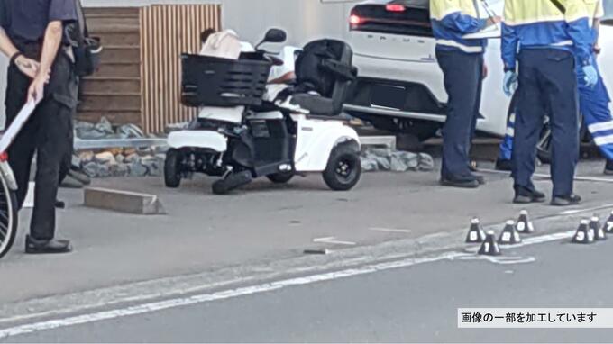 【速報・更新】トラックとシニアカー（電動車いす）が衝突　高齢女性が意識障害|TBS NEWS DIG