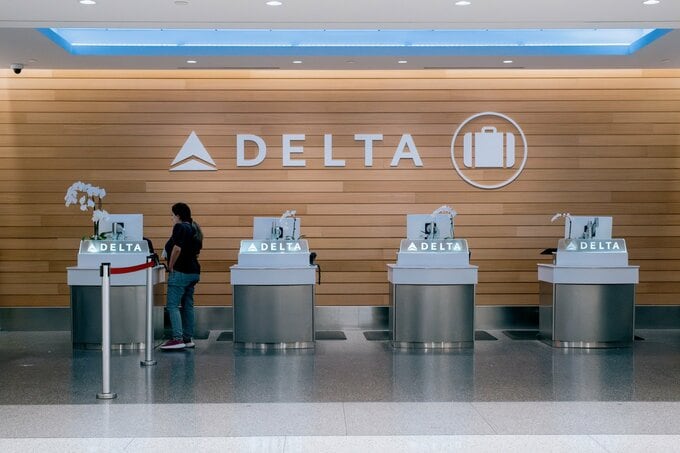 バークシャー、デルタ航空やアルファベットの株式積み増し－現金活用