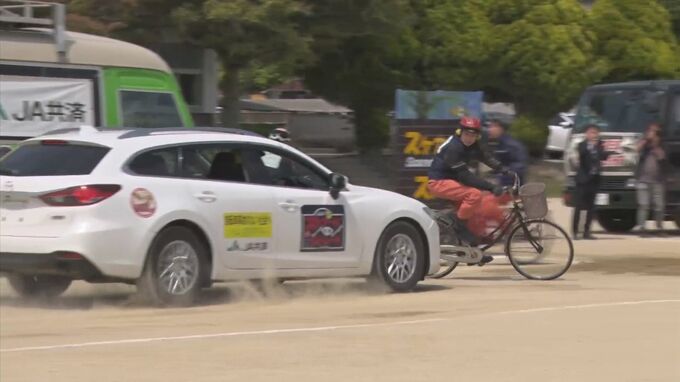 「やっぱり事故って怖いな」　スタントマンが実演　自転車交通安全教室　島根・益田市　|　BSSニュース | BSS山陰放送