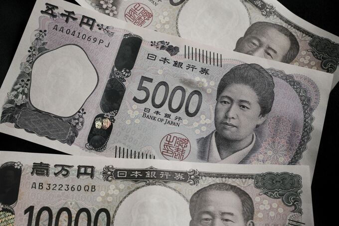 円は一時158円台に下落、日銀副総裁の講演受け－午後の会見にも注目