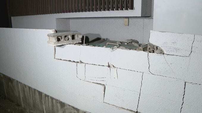 警察「適正な追跡」パトカーから逃走中の車が出合い頭に車と衝突し横転 住宅の塀にぶつかる　愛知・清須市　|　名古屋・愛知・岐阜・三重のニュース【CBC news】 | CBC web