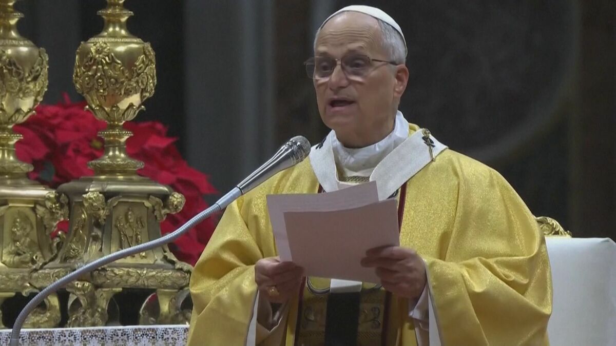 世界平和を”ローマ教皇レオ14世 就任後初のクリスマスミサで祈り 信者