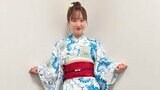 【 本田望結 】 「七夕」 白地に青い花柄・赤い帯 鮮やかコントラストの浴衣姿を披露 「織姫さまきたぁぁぁ」「これは……夏祭りの女神降臨」と称賛の声|TBS NEWS DIG