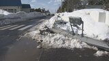 【詳報】「約5分前まで年長の子どもたちが遊んでいて…」あわや大惨事 ダンプカーが信号機の柱に衝突 信号機は“ぽっきり”折れ…ダンプカーは正面“ぐっしゃり” 県道は約2時間通行止めに 青森県黒石市 | 青森のニュース│ATV NEWS│青森テレビ