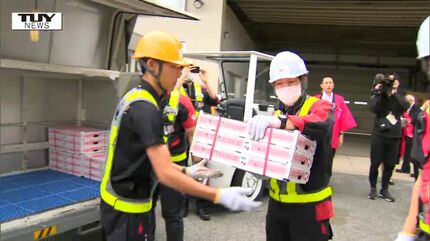 翔べ！旬のさくらんぼ！新鮮なものを速く西日本へ さくらんぼの航空機