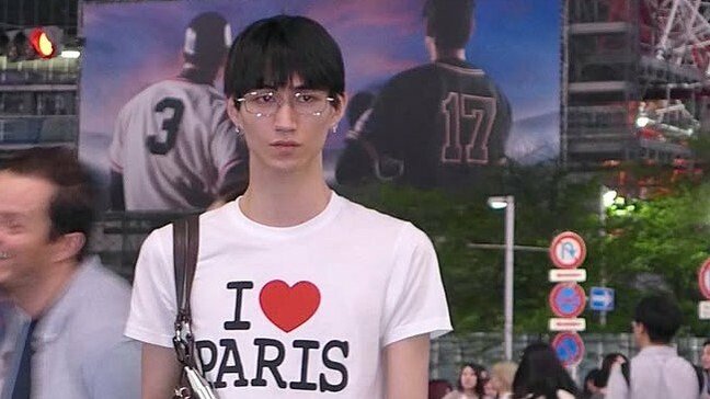 【野村大貴】「I♡PARIS」のTシャツで東京観光気分　父親譲りの脚長ショットにファン「脚が長すぎて異次元」「スタイル良すぎるよー」|TBS NEWS DIG
