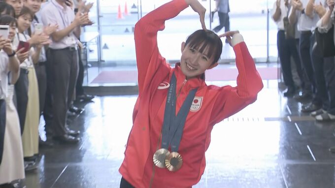 「地元に嬉しい報告をできて良かった」日本卓球女子のエース早田ひな選手　福岡県庁でメダル獲得を報告|TBS NEWS DIG