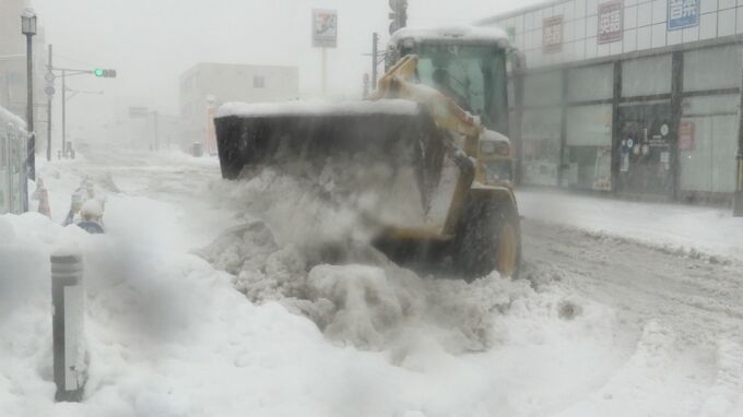 岩泉59センチ、宮古45センチの降雪（27日午前9時までの12時間）　岩手県沿岸北部は“除雪困難な大雪”　広く停電も発生　気象台「不要不急の外出控えて」|TBS NEWS DIG