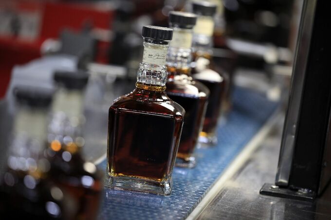 米蒸留酒メーカー、ＥＵへの出荷が増加－50％関税控え対応急ぐ