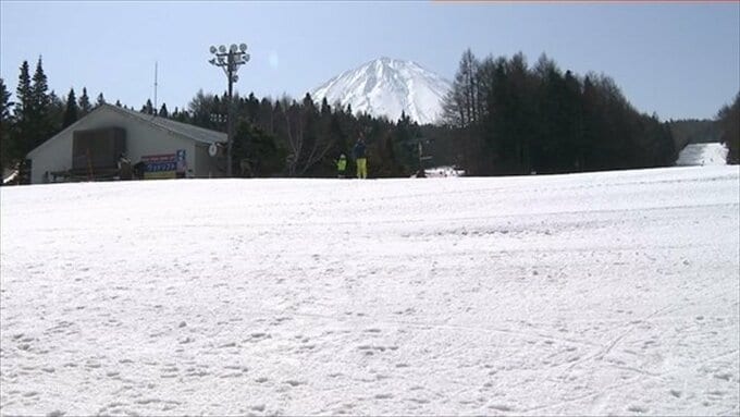 リフト乗車中に揺らす　アルバイト従業員らが危険行為　富士山の麓のスキー場が謝罪　|　山梨のニュース | ＵＴＹテレビ山梨