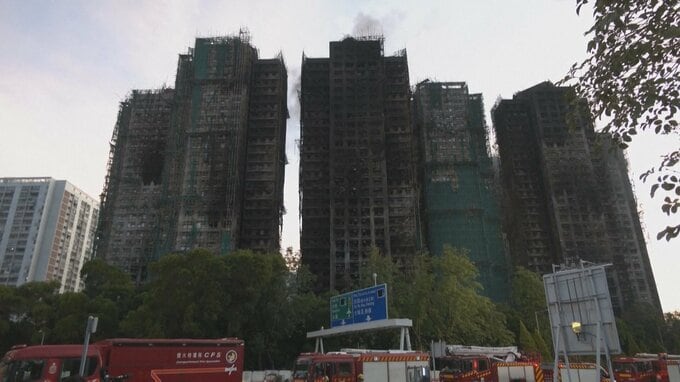 香港のマンション火災　汚職捜査機関が修繕工事に関係した企業幹部ら8人逮捕