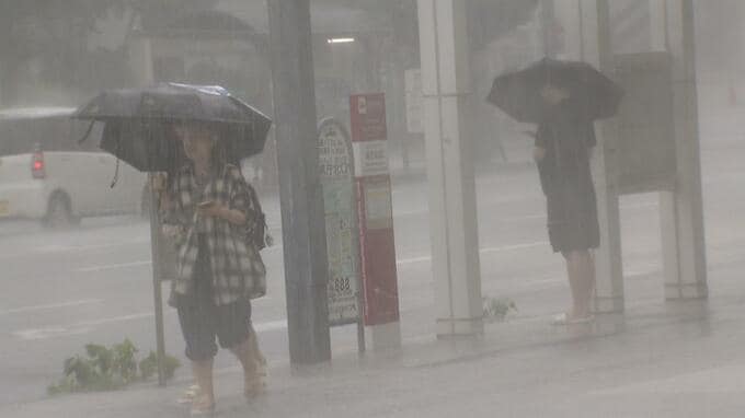 県内で記録的大雨　各地で冠水・浸水　|　沖縄のニュース｜RBC 琉球放送