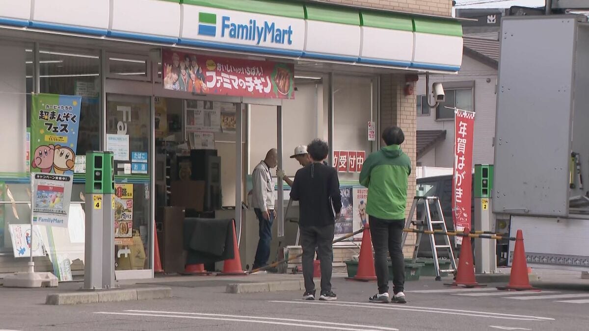 コンビニに車が突っ込む 店内にいた客がけが 運転していたのは58歳の男性会社員 “アクセルとブレーキを踏み間違えた” 愛知･東海市