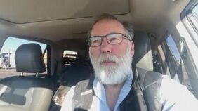 ノーベル生理学・医学賞を妻の電話で知るフレッド・ラムズデルさん「休暇中で携帯電話は機内モード」ハイキング中で連絡つかず|TBS NEWS DIG