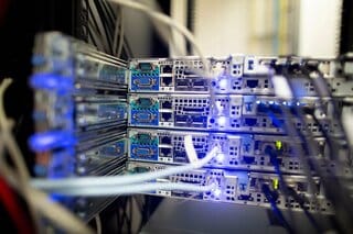 マレーシアでデータセンター建設に初の抗議活動、汚染と水問題巡り| TBS CROSS DIG with Bloomberg