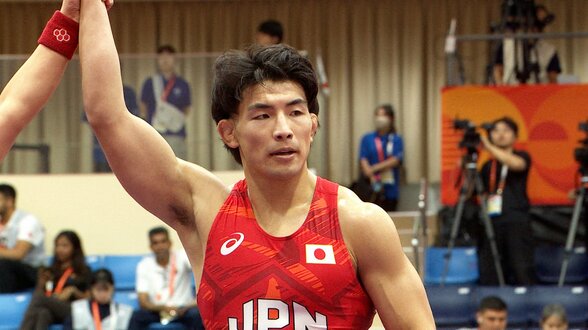 男子フリースタイル86kg級で石黒隼士が銀メダル　日本勢40年ぶりの銀、イランが驚異の6連覇【アジア大会・レスリング】|TBS NEWS DIG